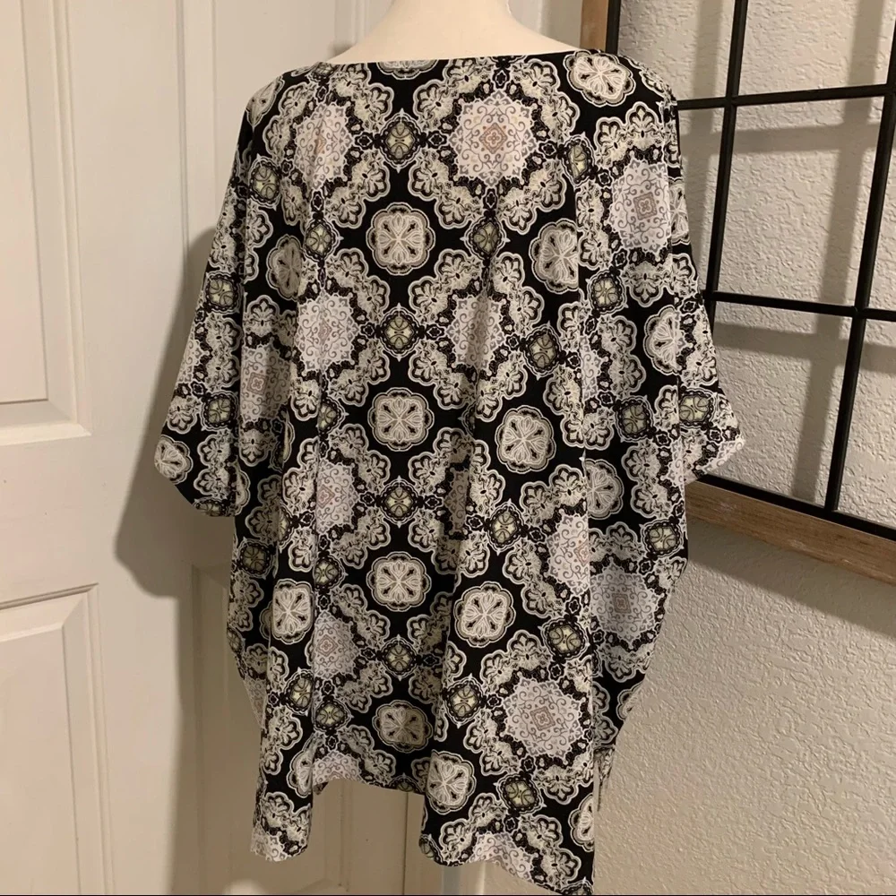 Croft & Barrow multi colored patterned Blouse size 2X - Picture 3 of 7